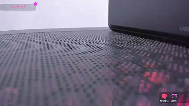 FluffyMelons online show from March 2026 11:05:01 PM