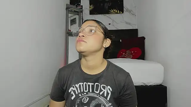 aly n sebas online show from October 2025 12:18:02 PM