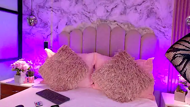 JessicaMason online show from December 2025 10:48:01 PM