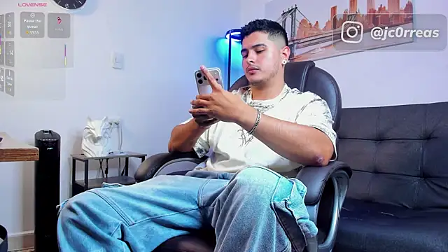  Juanes online show from December 2025 11:51:01 PM