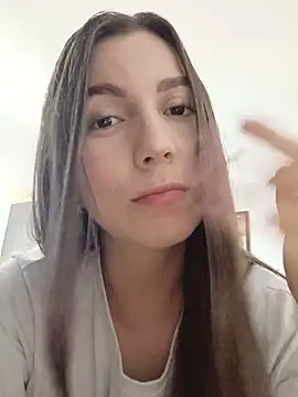 Arianna Moss online show from July 2026 06:41:02 PM