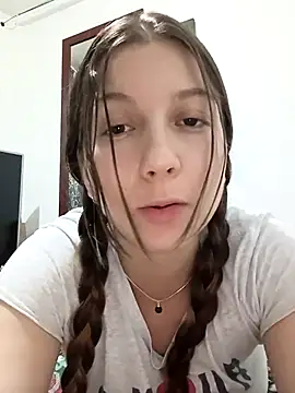 Arianna Moss online show from November 2025 03:10:02 AM