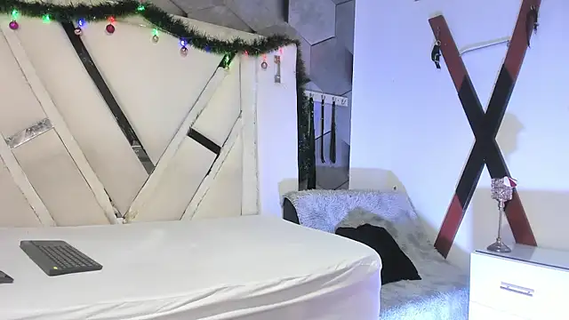 PeterBowel online show from November 2025 04:12:02 AM