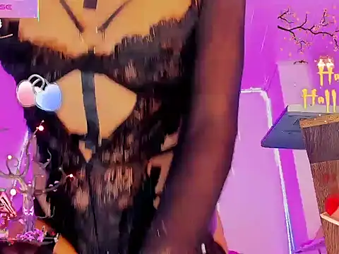 samanthaatt online show from October 2025 10:52:01 PM