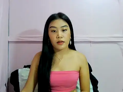 YourWildestDoll online show from April 2026 04:46:02 PM