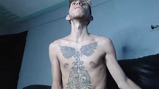 AlexandroRossi online show from October 2025 06:34:01 AM