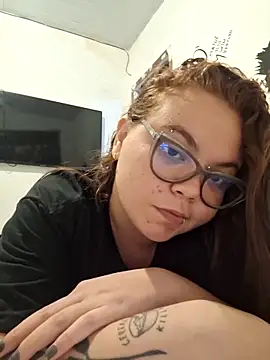 hotjengg44 online show from April 2026 03:57:01 AM
