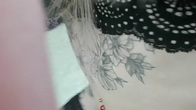 yourkriss new1 online show from February 2026 07:27:01 PM