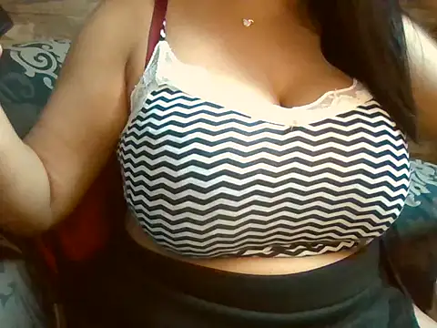 sassylisa online show from April 2026 08:57:02 PM