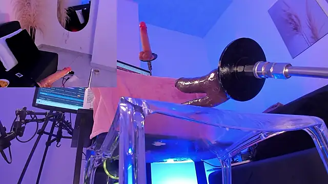 raven blackk online show from February 2026 06:19:02 AM