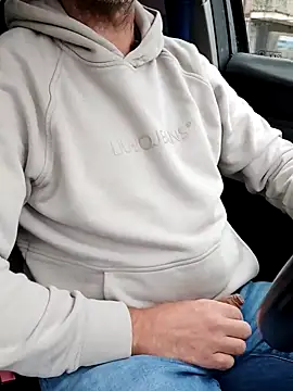 cazzoweb online show from September 2025 07:37:01 AM