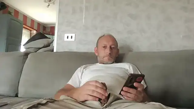 cazzoweb online show from September 2025 01:51:01 PM