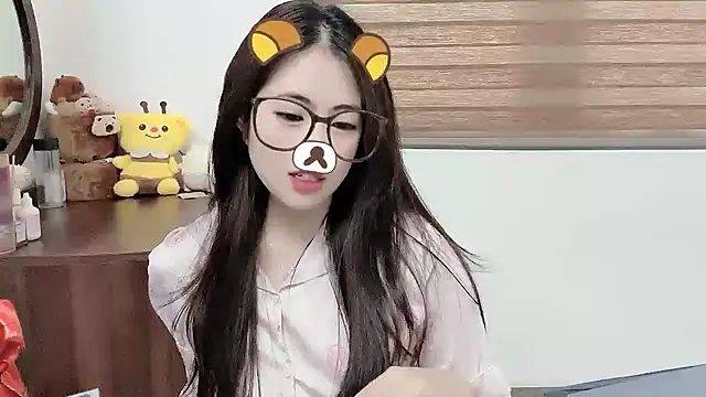 Amelia-babee online show from November 2025 06:29:01 AM