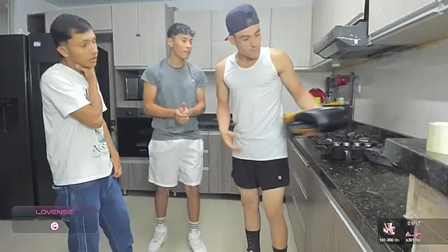 Crazymen hot online show from September 2025 11:12:02 PM