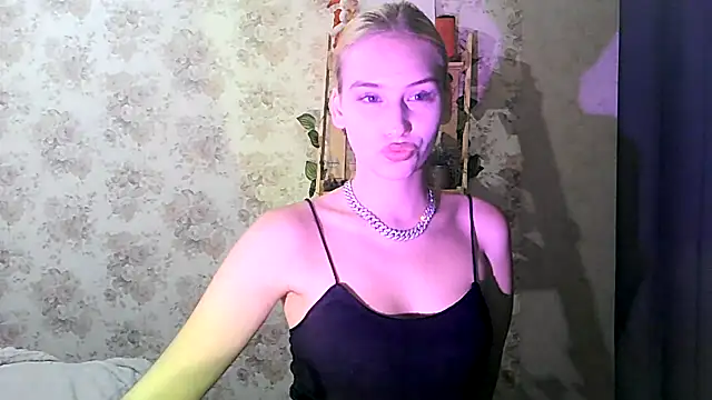 ClaireLaSweet online show from September 2025 08:43:01 AM
