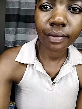 Snapshot of Berryangel03 chatting on October 2025 01:12:02 PM Berryangel03 online show from October 2025 01:12:02 PM