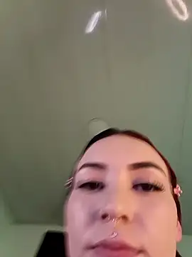 Madison charlotte online show from February 2026 10:01:02 AM