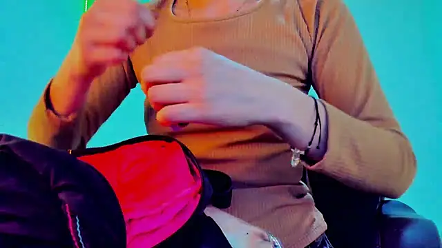 Madison charlotte online show from January 2026 05:25:01 AM