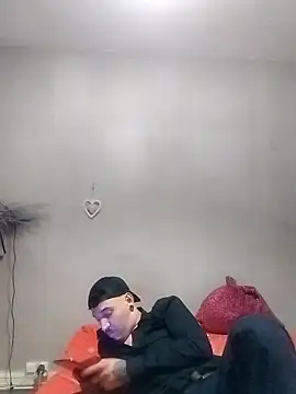 Snapshot of JuicyBigcock@xh chatting on September 2025 05:33:02 PM JuicyBigcockxh online show from September 2025 05:33:02 PM