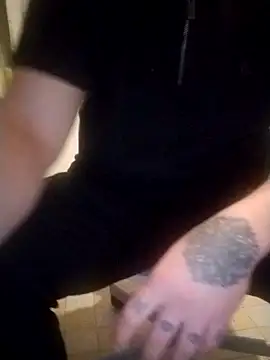 Snapshot of JuicyBigcock@xh chatting on October 2025 11:25:02 PM JuicyBigcockxh online show from October 2025 11:25:02 PM