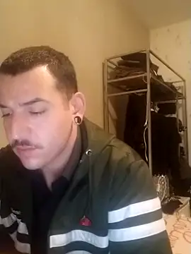 Snapshot of JuicyBigcock@xh chatting on October 2025 12:00:01 AM JuicyBigcockxh online show from October 2025 12:00:01 AM