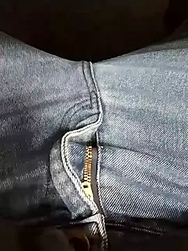 Ajayy01 online show from November 2025 10:09:01 AM