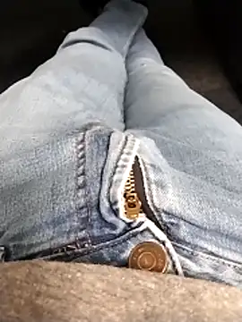 Ajayy01 online show from April 2026 02:43:01 PM