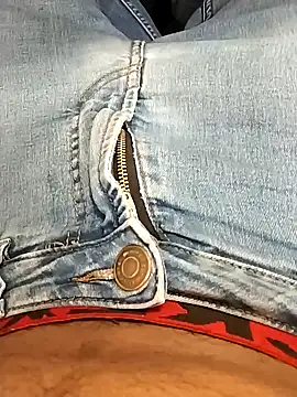 Ajayy01 online show from November 2025 03:48:01 PM