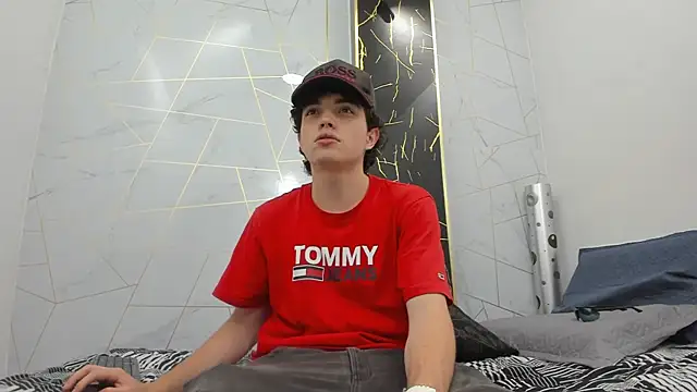 dia fax18 online show from October 2025 03:49:01 AM