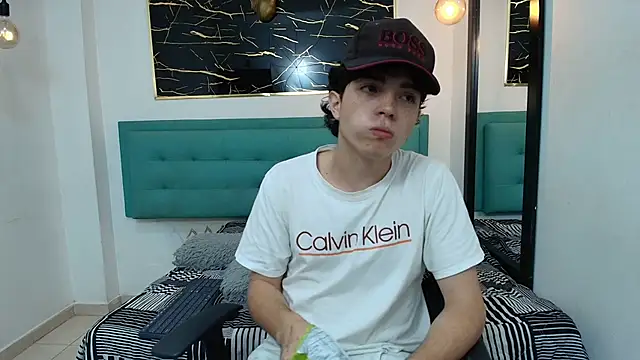 dia fax18 online show from October 2025 07:02:01 PM