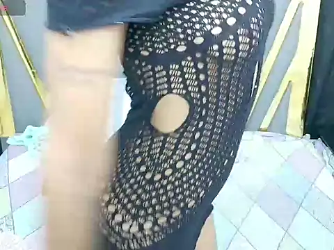 valeriavasquez online show from October 2025 09:37:02 PM