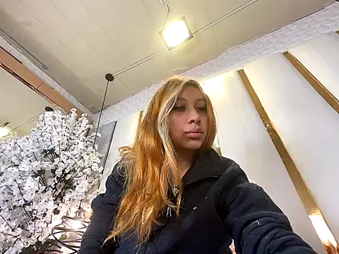 CamilleMilano online show from September 2025 05:41:01 AM