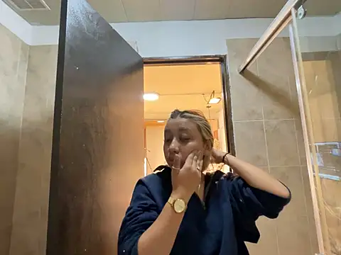CamilleMilano online show from September 2025 05:30:01 AM