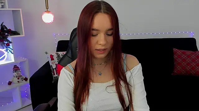 NoraHaynes online show from December 2025 03:06:02 AM