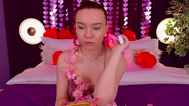 NoraHaynes online show from February 2026 03:07:02 AM