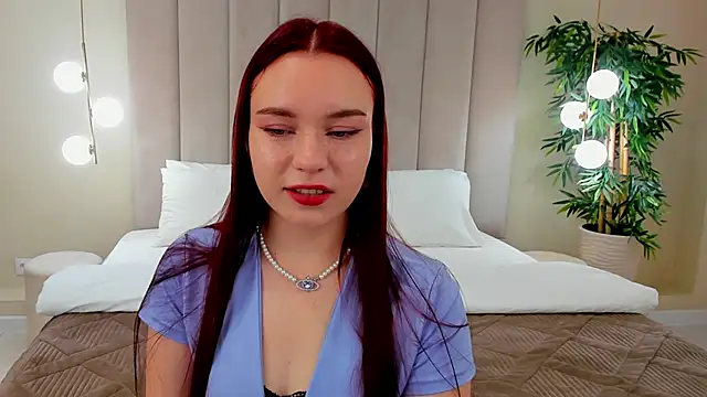 NoraHaynes online show from September 2025 02:55:02 AM