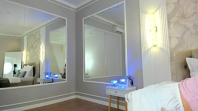 NoraHaynes online show from April 2026 03:08:02 AM