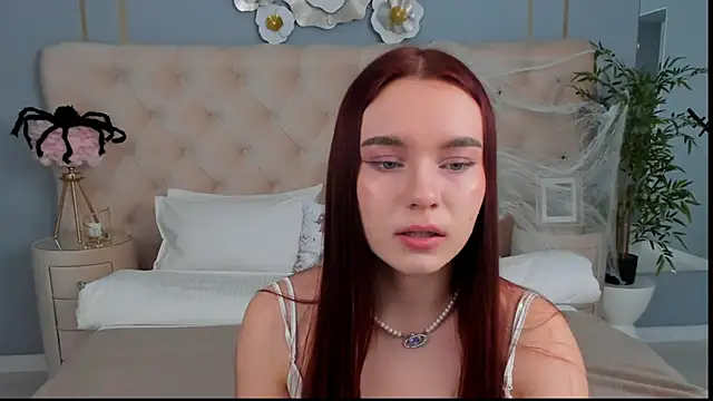 NoraHaynes online show from November 2025 03:12:02 AM