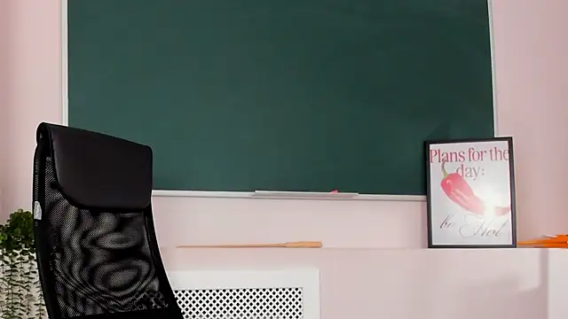 NoraHaynes online show from April 2026 03:07:02 AM