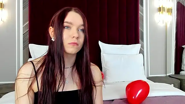 NoraHaynes online show from February 2026 03:14:02 AM