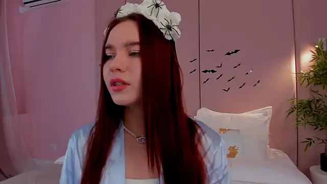 NoraHaynes online show from October 2025 03:07:02 AM