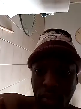 Snapshot of Mr_Sensyual chatting on October 2025 05:09:01 AM Mr Sensyual online show from October 2025 05:09:01 AM