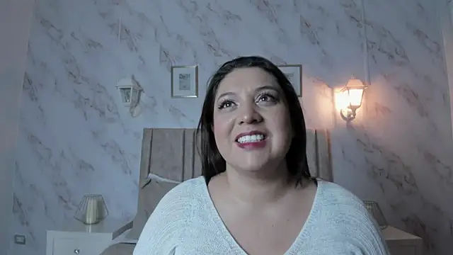 Snapshot of Paula_And chatting on February 2026 11:40:01 AM Paula And online show from February 2026 11:40:01 AM