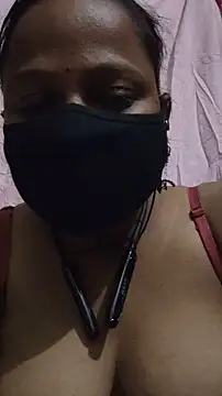 shalubhabhi69 online show from January 2026 06:11:02 PM