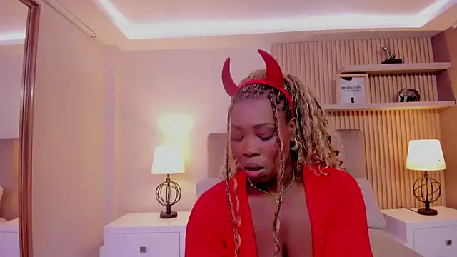 SerenaWinslow online show from March 2026 12:18:02 PM