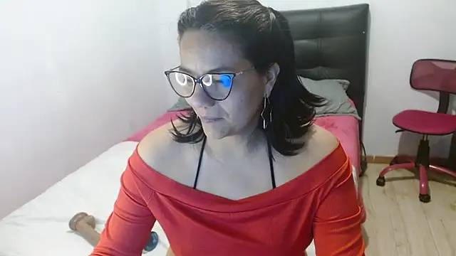 Megan Milf   online show from March 2026 12:05:01 PM