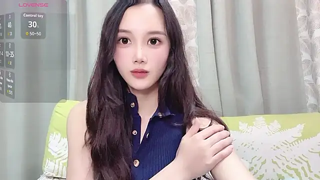 Aiyi909- online show from April 2026 04:00:02 PM