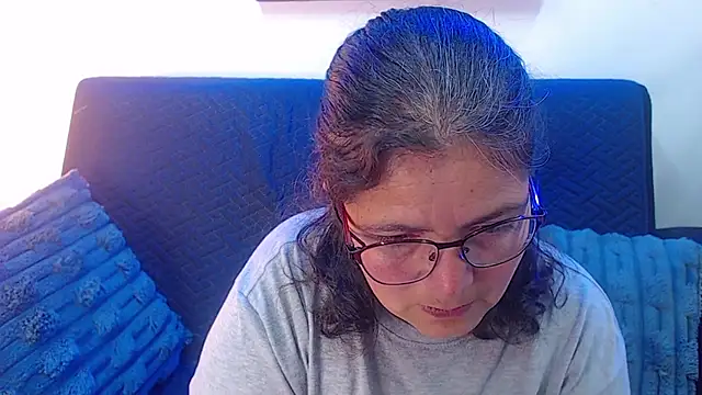 Linda banks  online show from November 2025 01:31:01 AM