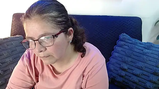 Snapshot of Linda_banks_ chatting on July 2026 06:48:01 PM Linda banks online show from July 2026 06:48:01 PM