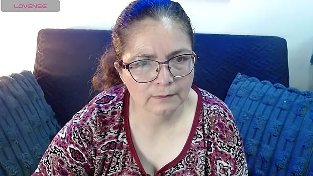 Snapshot of Linda_banks_ chatting on July 2026 01:49:01 AM Linda banks online show from July 2026 01:49:01 AM